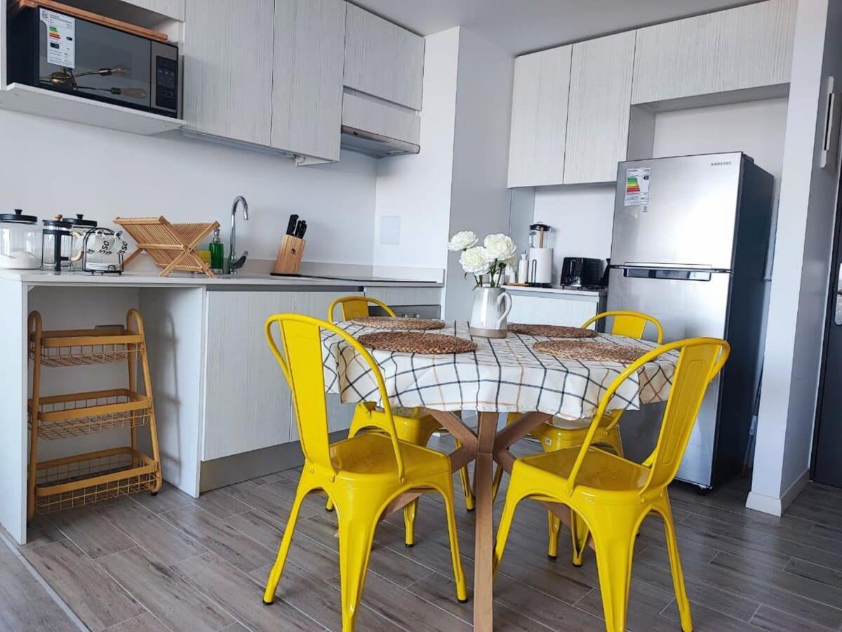 Apartamento Hom I Encantador Depto 2d2b Con Estacionamiento Vista Al Mar 1010 Antofagasta